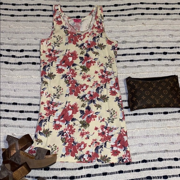 Floral dress - Picture 2 of 2